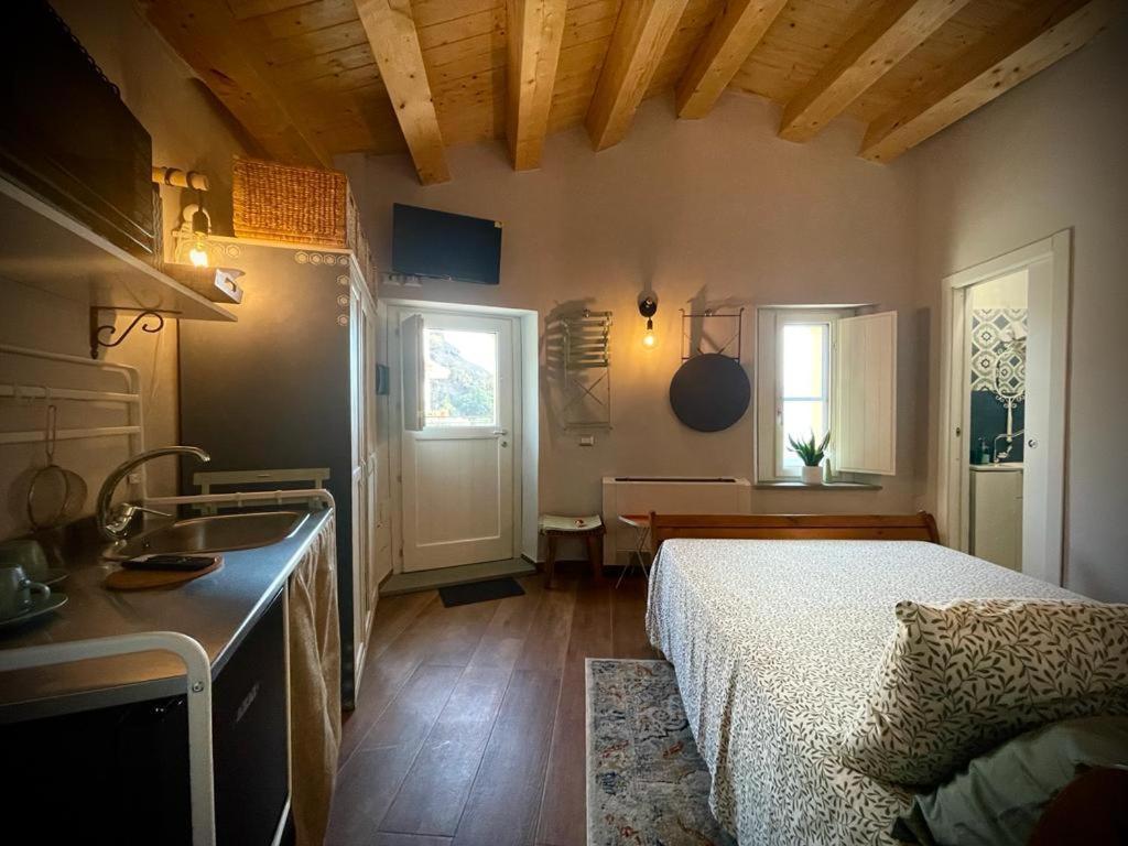 La Casina Di Venere Hotel Savoca Buitenkant foto